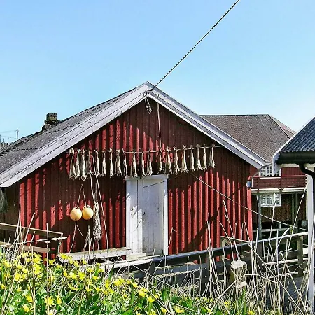 Holiday * Sørvågen